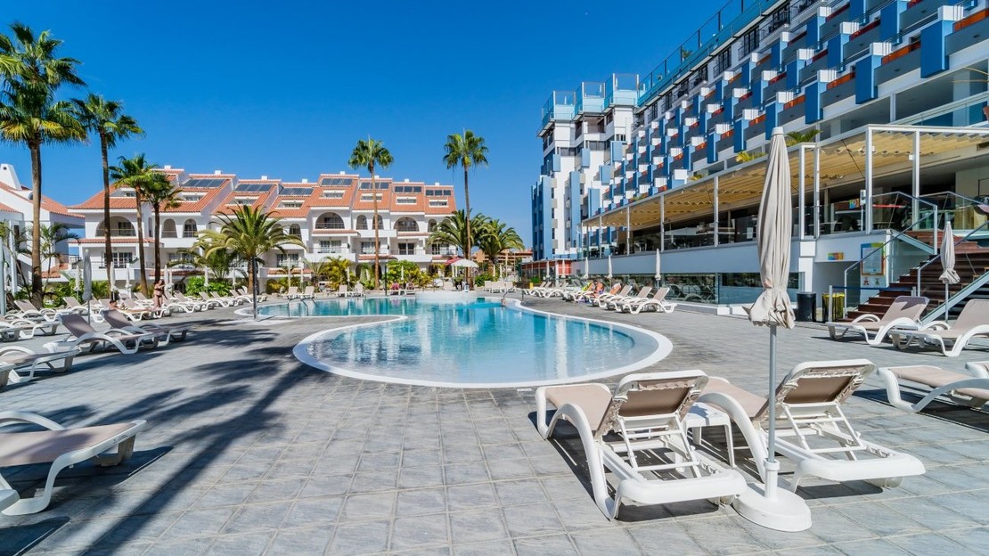 Paradise Park Fun Lifestyle Hotel